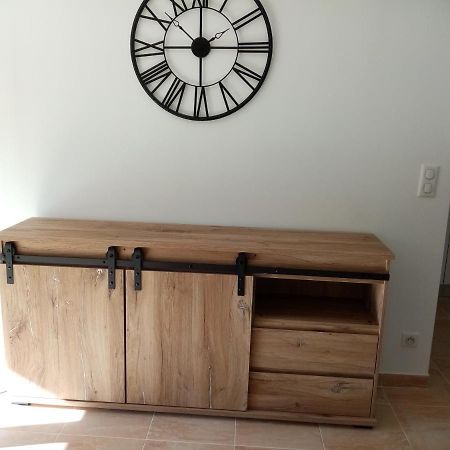 Puget-Rostang Studio De Charme Neuf A La Montagne מראה חיצוני תמונה